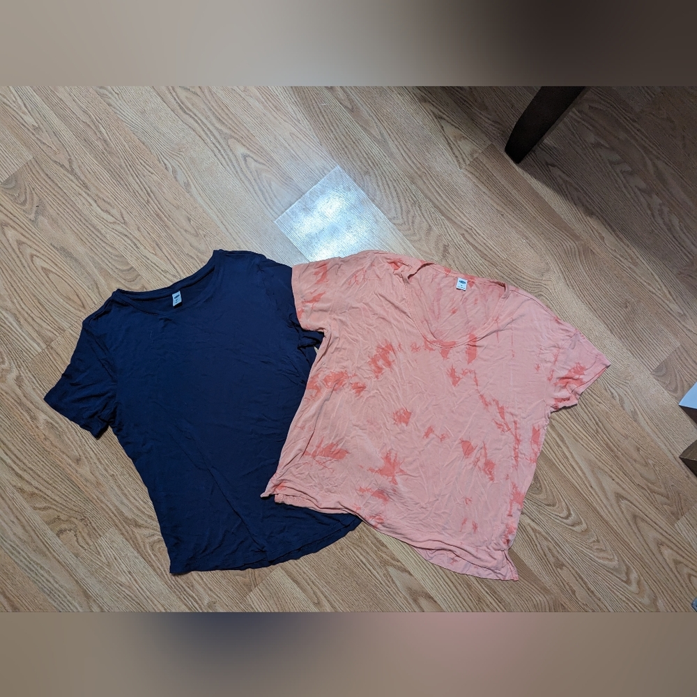 Women's Old Navy T Shirt Bundle